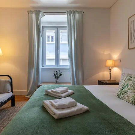 Appartamento 32 -lovely 2 Bedroom In Principe Real Lisbona