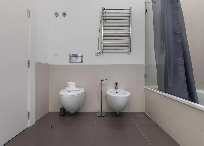 32 -lovely 2 Bedroom In Principe Real דירה ליסבון