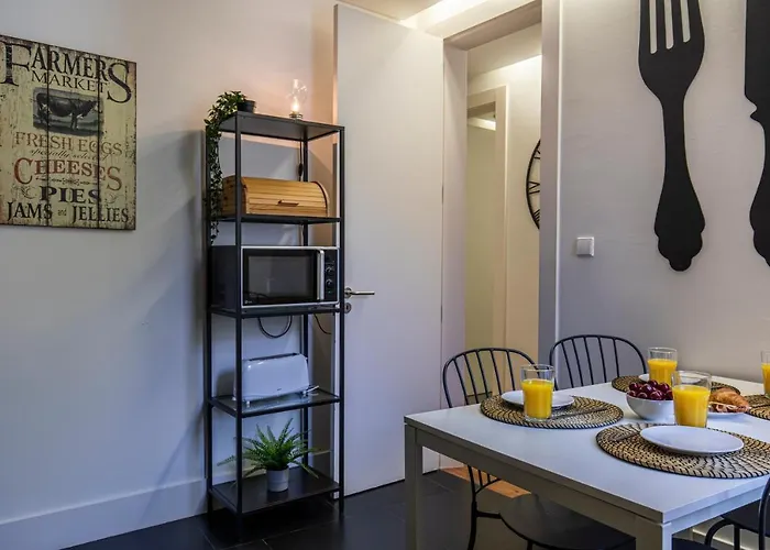דירה 32 -lovely 2 Bedroom In Principe Real ליסבון