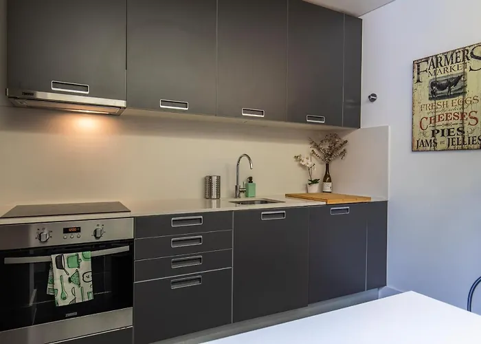 32 -lovely 2 Bedroom In Principe Real ליסבון